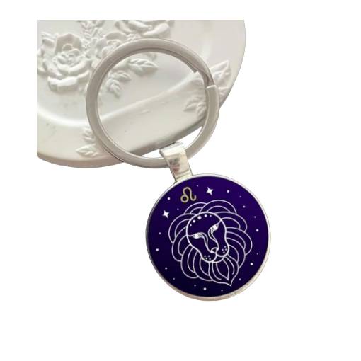 Foto - Kovový přívěsek na klíče - znamení Lev